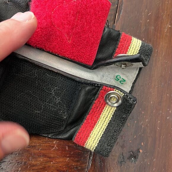 Black USA Army women’s small right hand leather golf glove​ & marker - Picture 4 of 6